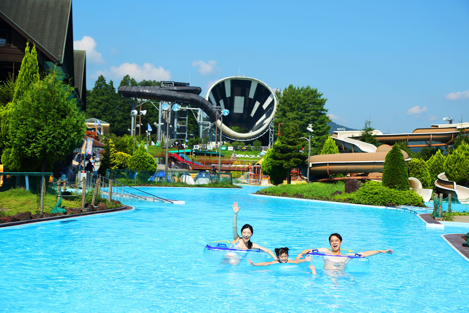 在东京夏日乐园最大焦点，活水泳池Great Journey逍遥自在！
